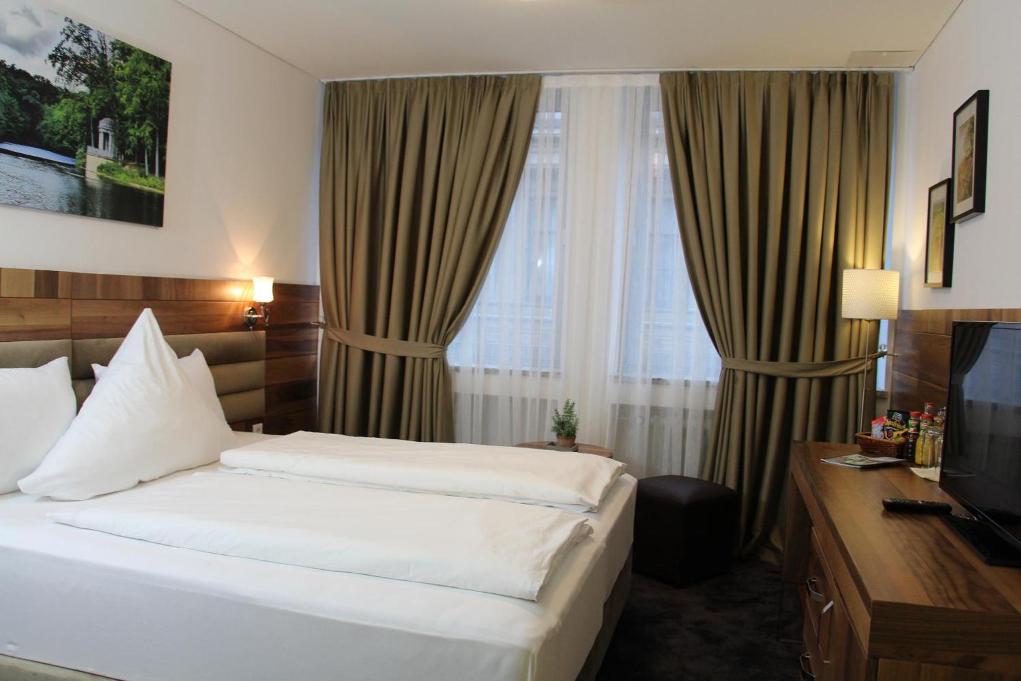 Bayrischer Hof Krefeld Rom bilde